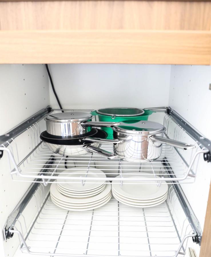 Aura Home Rent Of Rooms With Shared Kitchen Бари Екстериор снимка