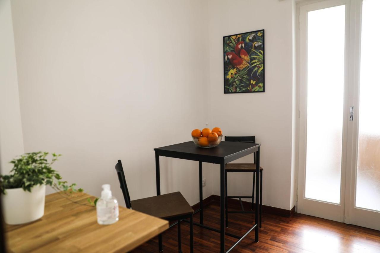 Aura Home Rent Of Rooms With Shared Kitchen Бари Екстериор снимка